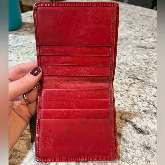 🚨Low Start Louis Vuitton Res Epi Bifold Wallet - Picture 13 of 13